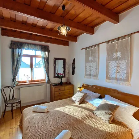 Bakonyi Vadasz Haza Holiday home *