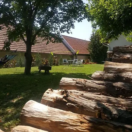 Holiday home Bakonyi Vadasz Haza