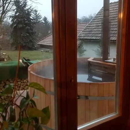 Bakonyi Vadász Háza Bakonykuti