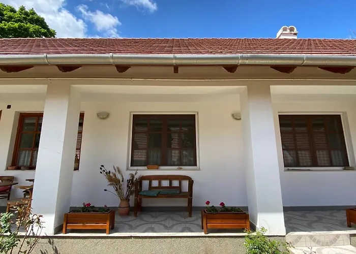 Bakonyi Vadasz Haza * Bakonykuti