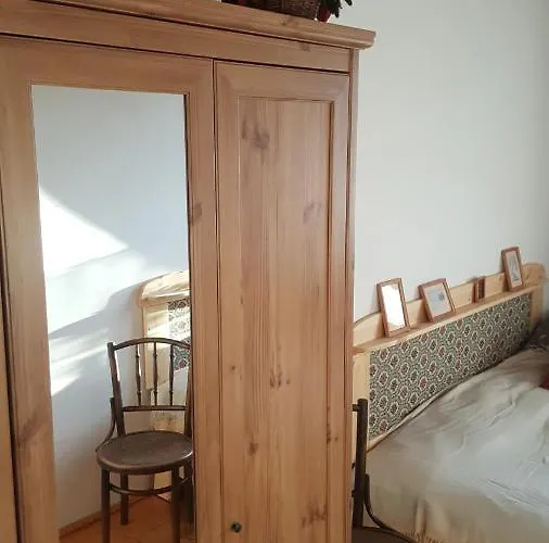 Bakonyi Vadasz Haza بيت للعطل *